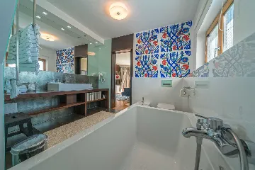 Modern Seaside Villa with Pool in Trogir