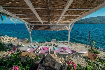 Modern Seaside Villa with Pool in Trogir