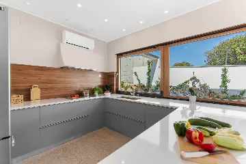 Modern Family Villa with Pool in Pula