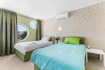 Modern Family Villa with Pool in Pula