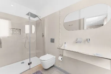 Modern Family Villa with Pool in Pula