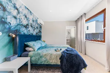 Modern Family Villa with Pool in Pula