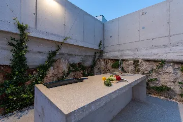 Modern Family Villa with Pool in Pula