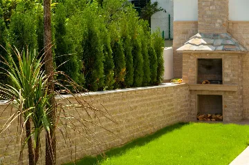 Six-Bedroom Villa with Heated Pool in Okrug Gornji