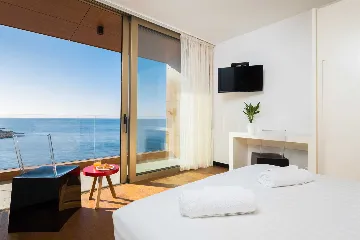 Coastal Retreat Villa with Pool, Primošten