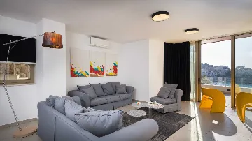 Coastal Retreat Villa with Pool, Primošten