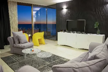 Coastal Retreat Villa with Pool, Primošten