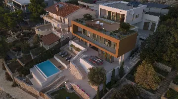 Coastal Retreat Villa with Pool, Primošten