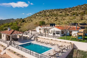 Secluded Mediterranean Villa with Heated Pool, Vodice