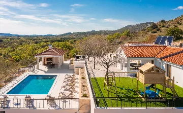 Secluded Mediterranean Villa with Heated Pool, Vodice