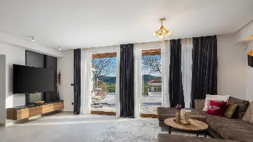 Secluded Mediterranean Villa with Heated Pool, Vodice