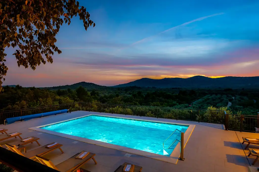 Secluded Mediterranean Villa with Heated Pool, Vodice