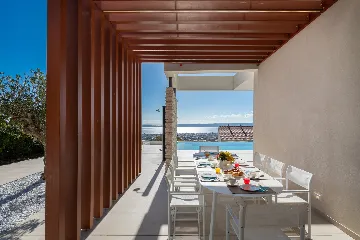 Contemporary 5-Bedroom Villa with Pool in Kaštel Stari