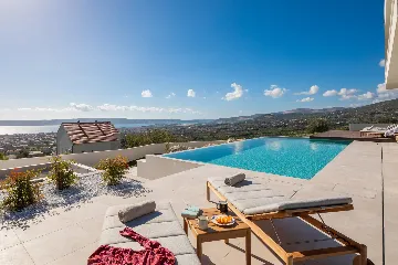 Contemporary 5-Bedroom Villa with Pool in Kaštel Stari