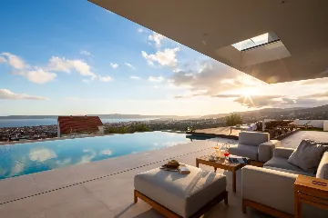 Contemporary 5-Bedroom Villa with Pool in Kaštel Stari