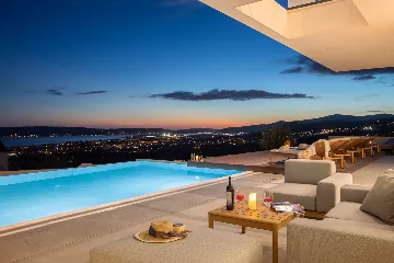 Contemporary 5-Bedroom Villa with Pool in Kaštel Stari