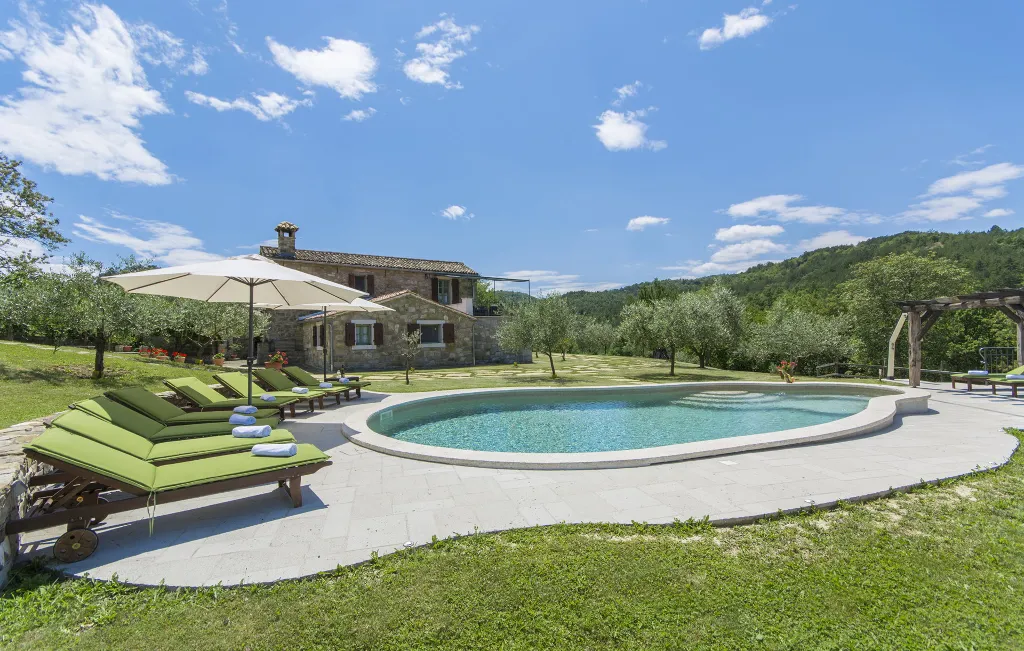 Heritage Villa Retreat with Pool in Paz