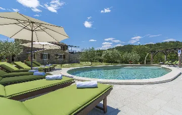 Heritage Villa Retreat with Pool in Paz