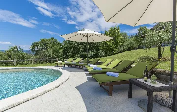 Heritage Villa Retreat with Pool in Paz