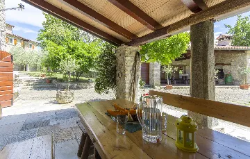 Heritage Villa Retreat with Pool in Paz