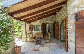 Heritage Villa Retreat with Pool in Paz