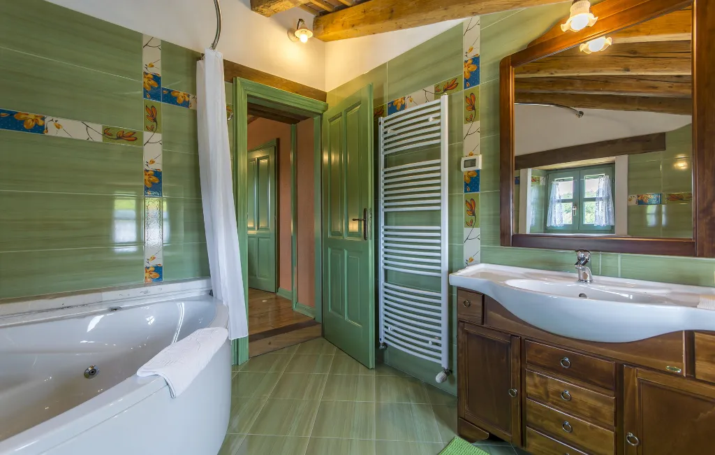 Heritage Villa Retreat with Pool in Paz