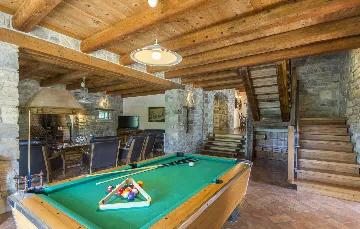 Heritage Villa Retreat with Pool in Paz