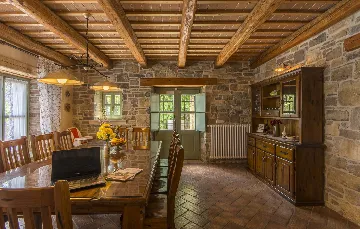 Heritage Villa Retreat with Pool in Paz