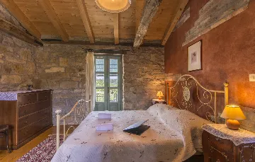 Heritage Villa Retreat with Pool in Paz