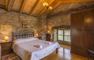 Heritage Villa Retreat with Pool in Paz