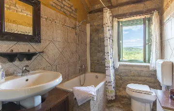 Heritage Villa Retreat with Pool in Paz