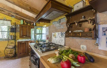 Heritage Villa Retreat with Pool in Paz