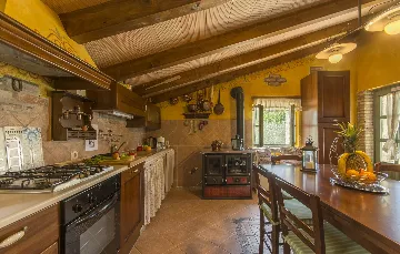 Heritage Villa Retreat with Pool in Paz