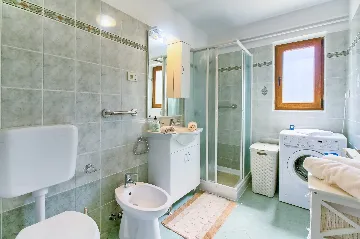 Coastal Pool Villa with Bay Views in Banjole