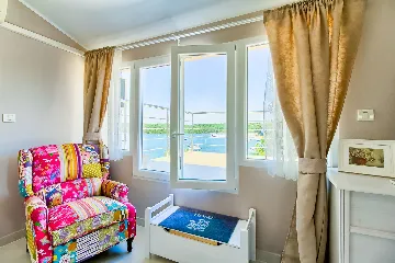 Coastal Pool Villa with Bay Views in Banjole