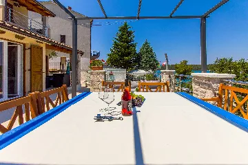 Coastal Pool Villa with Bay Views in Banjole