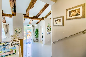 Coastal Pool Villa with Bay Views in Banjole