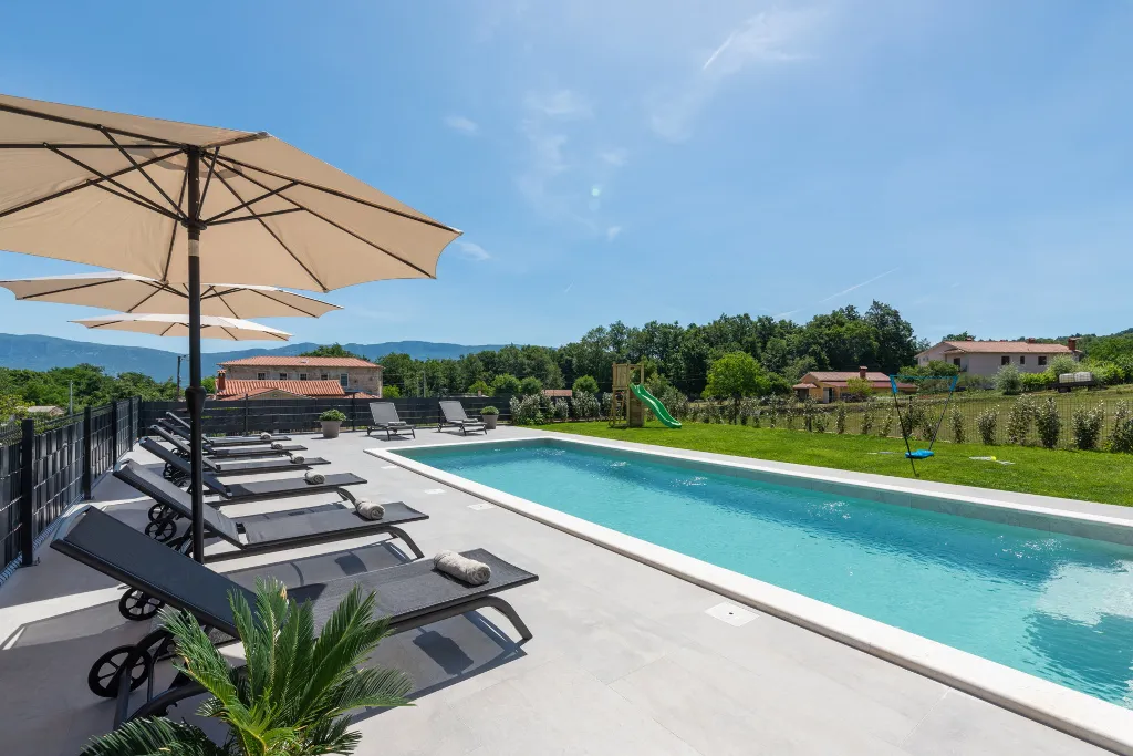 Modern Family Villa with Pool in Labin