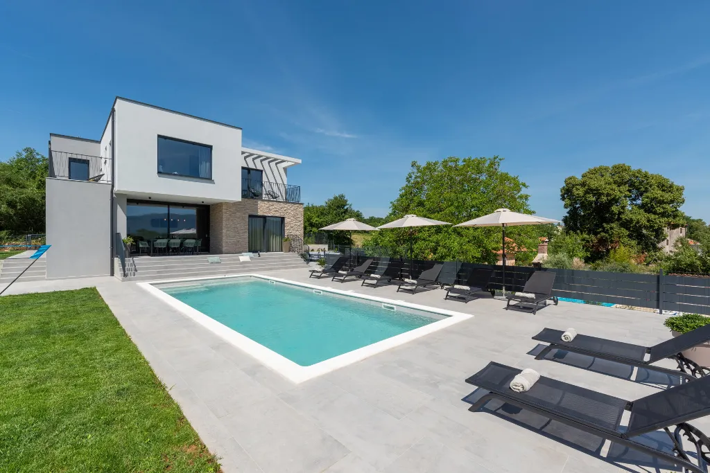 Modern Family Villa with Pool in Labin