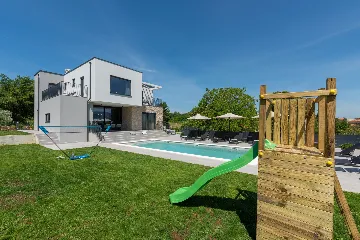 Modern Family Villa with Pool in Labin