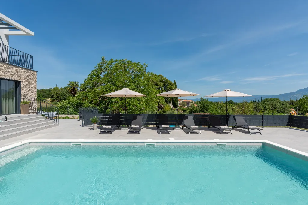Modern Family Villa with Pool in Labin