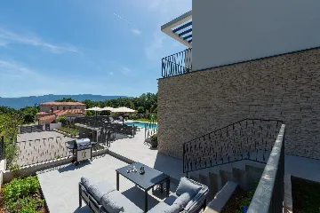 Modern Family Villa with Pool in Labin