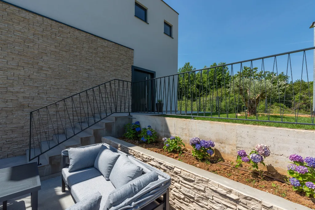 Modern Family Villa with Pool in Labin