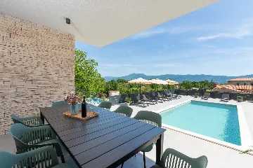 Modern Family Villa with Pool in Labin