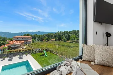 Modern Family Villa with Pool in Labin