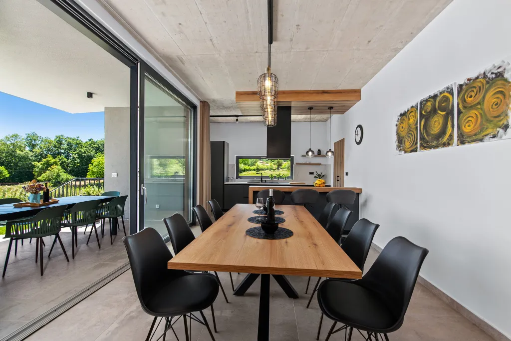 Modern Family Villa with Pool in Labin