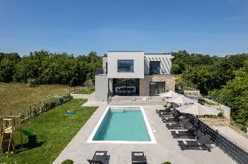 Modern Family Villa with Pool in Labin