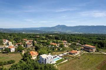 Modern Family Villa with Pool in Labin