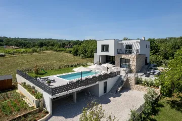 Modern Family Villa with Pool in Labin