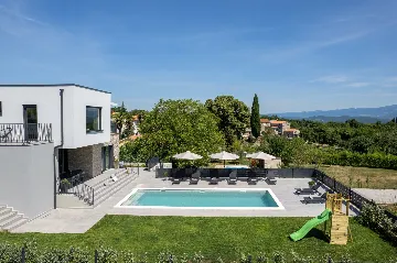 Modern Family Villa with Pool in Labin
